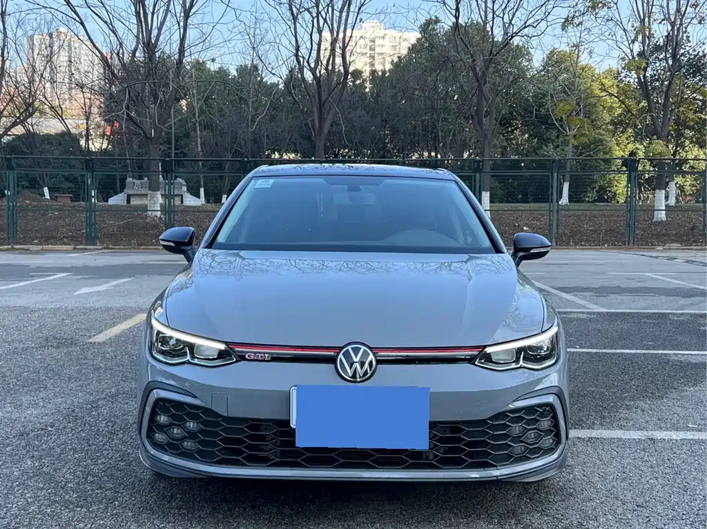 Volkswagen Golf 2023