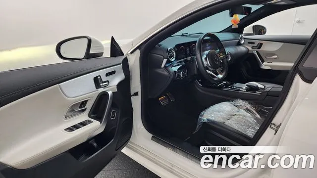 Mercedes-Benz CLA 2021