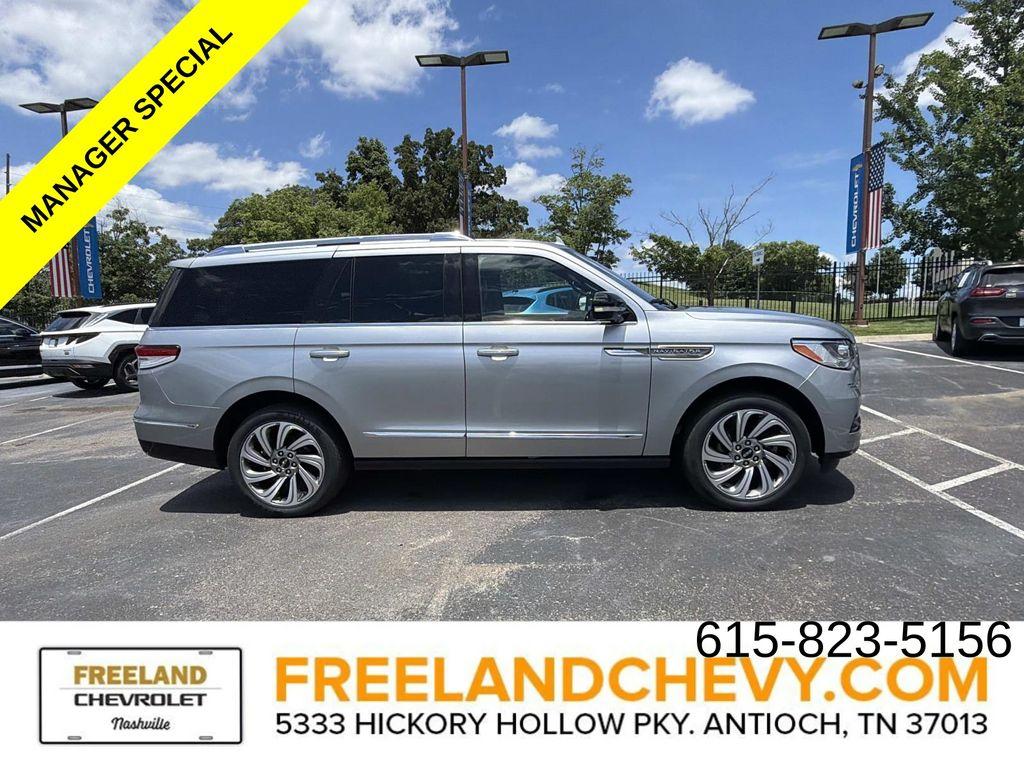 Lincoln Navigator 2023