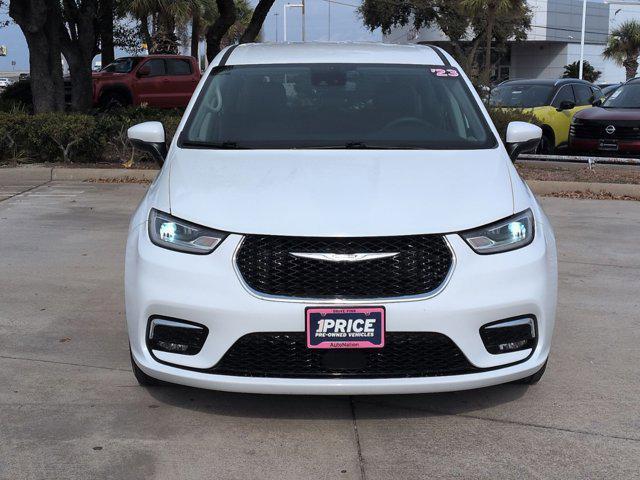 Chrysler Pacifica 2023