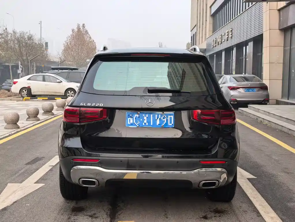 Mercedes-Benz GLB 2024