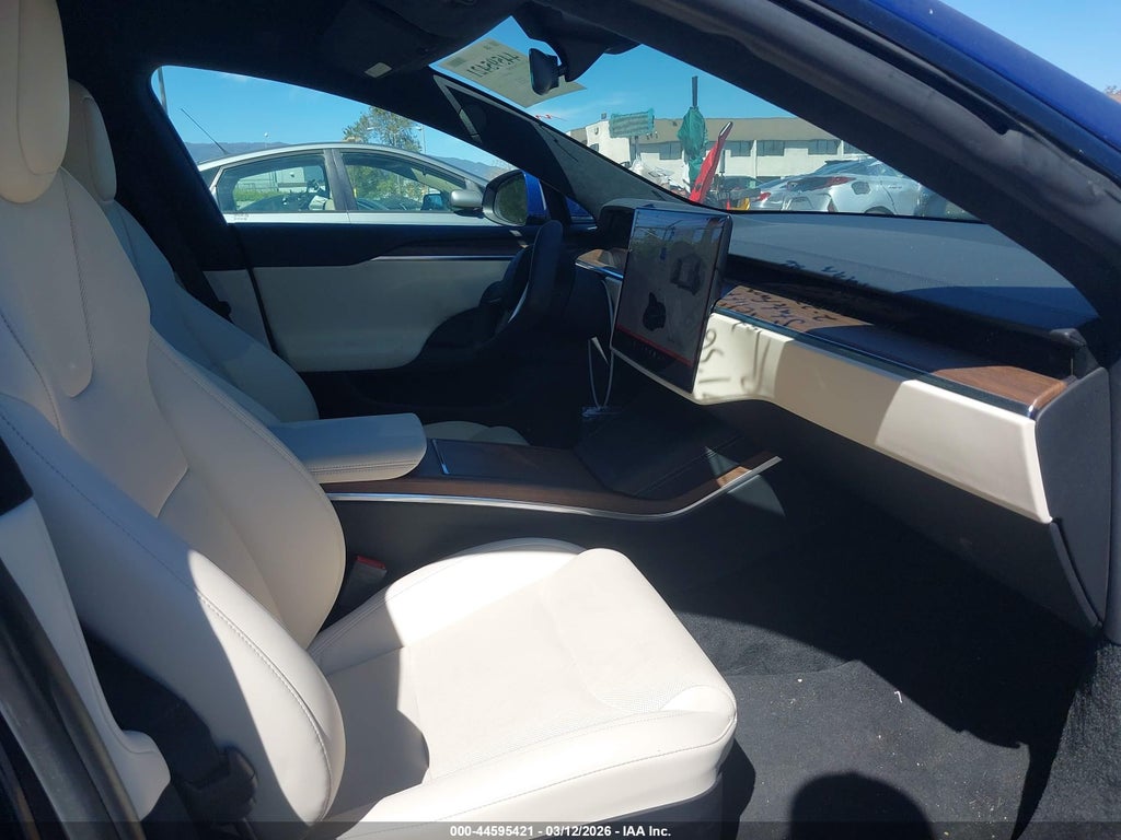 Tesla Model S 2022
