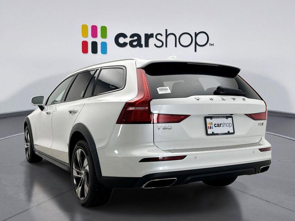 Volvo V60 Cross Country 2022