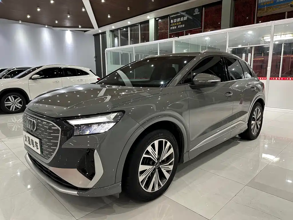 Audi Q4 e-tron 2023