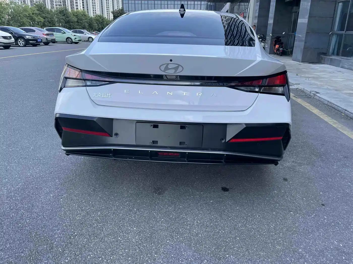 Hyundai Elantra 2025