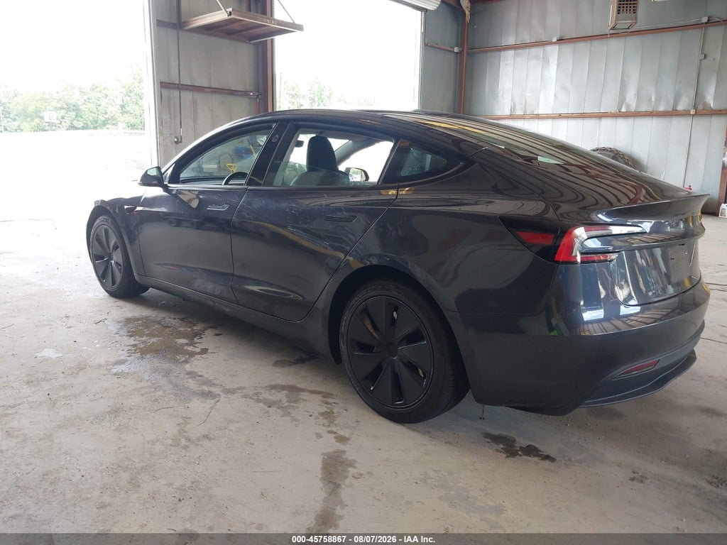 Tesla Model 3 2024