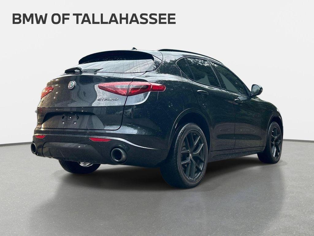 Alfa Romeo Stelvio 2021