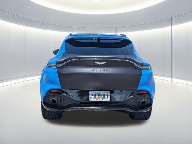 Aston Martin DBX 2021