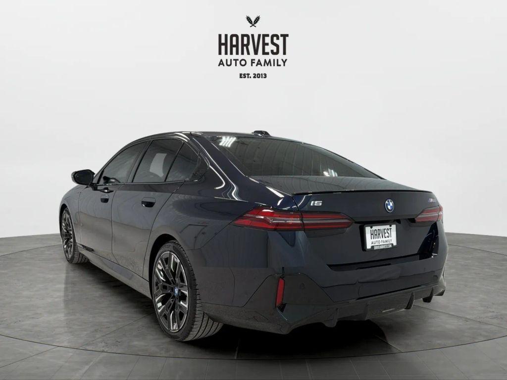 BMW i5 2024