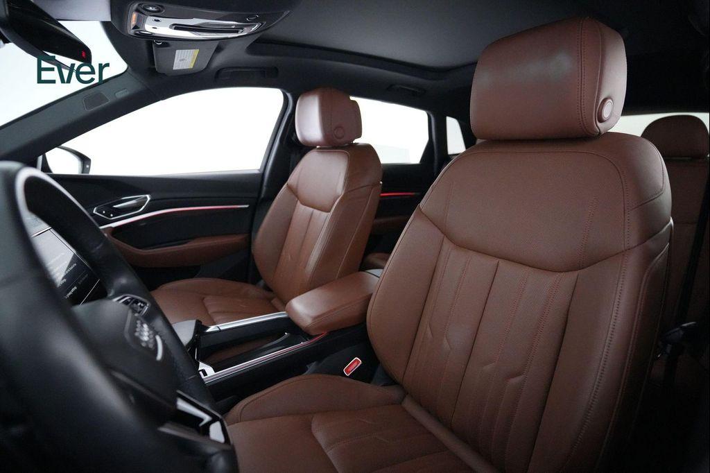 Audi e-tron 2023