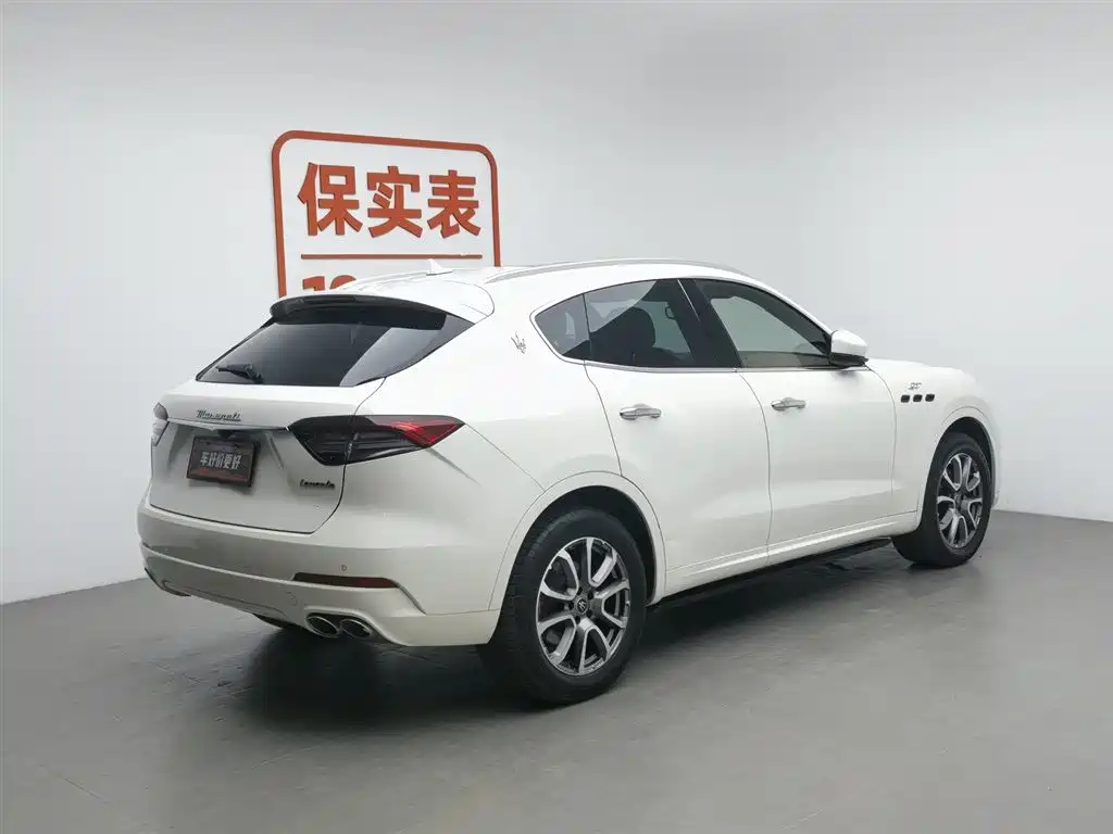 Maserati Levante 2022