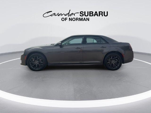 Chrysler 300 2023