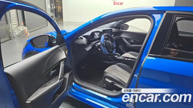 Peugeot 208 2020