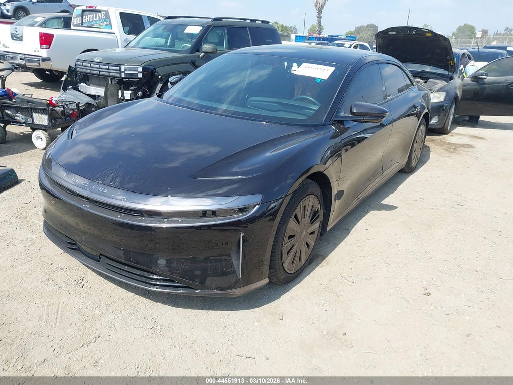 Lucid Air 2025