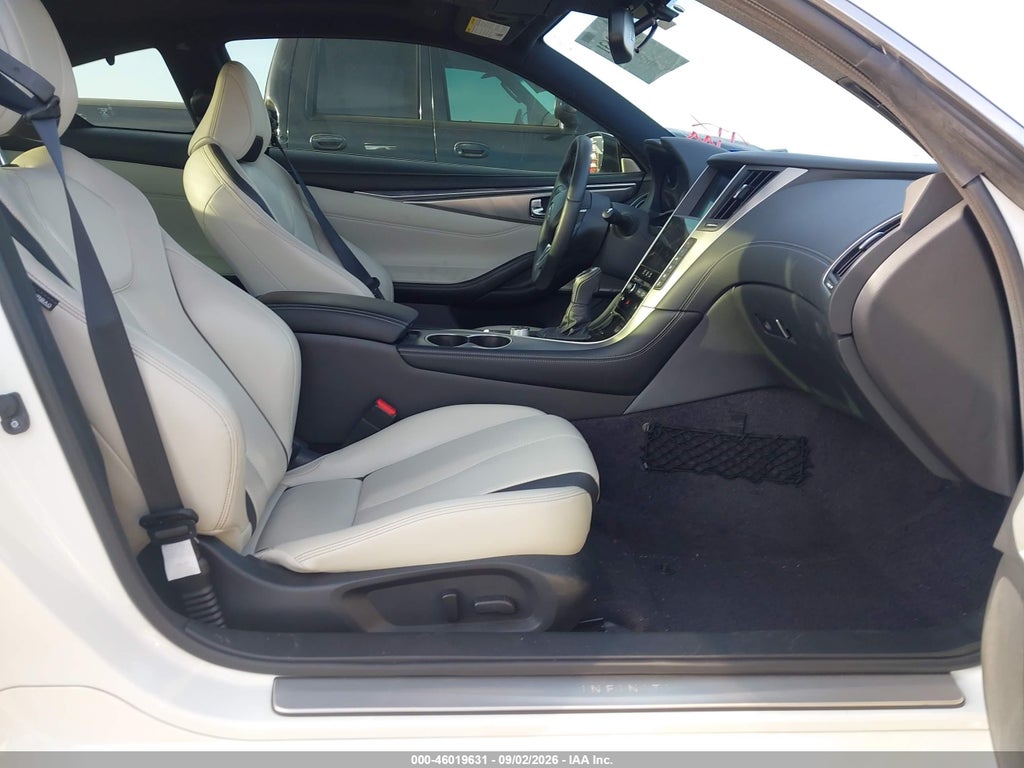 Infiniti Q60 2022