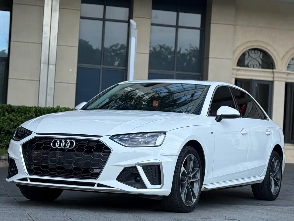 Audi A4 2021