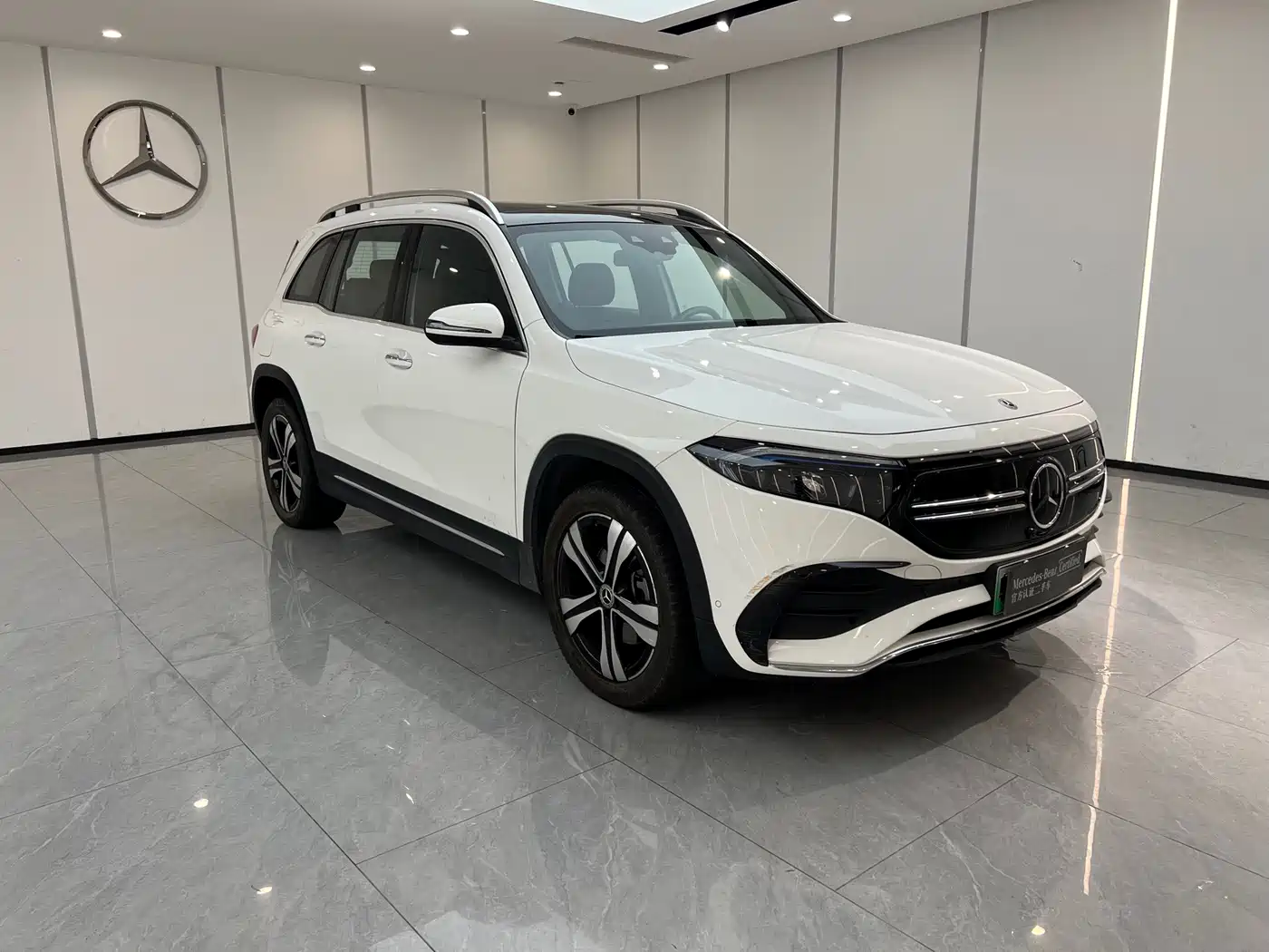 Mercedes-Benz EQB 2024