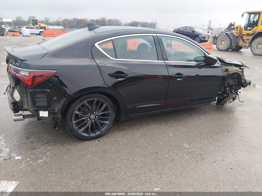 Acura ILX 2022
