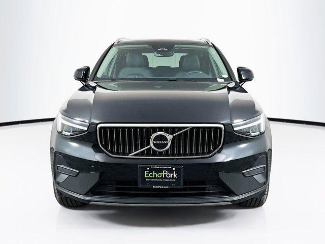 Volvo XC40 2025