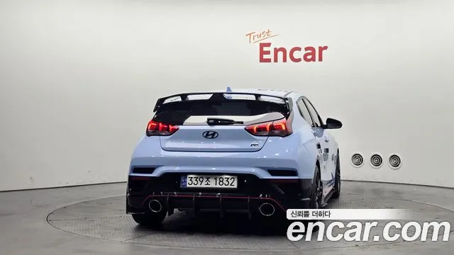 Hyundai Veloster 2021