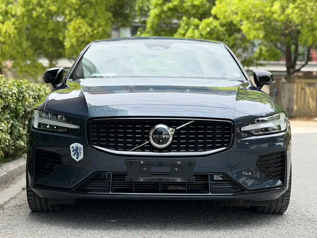 Volvo S60 2022