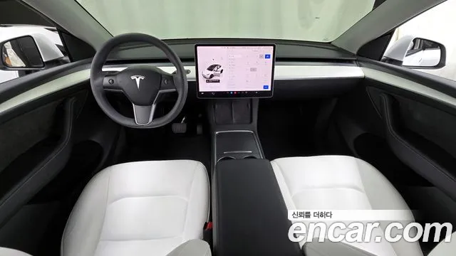 Tesla Model Y 2023