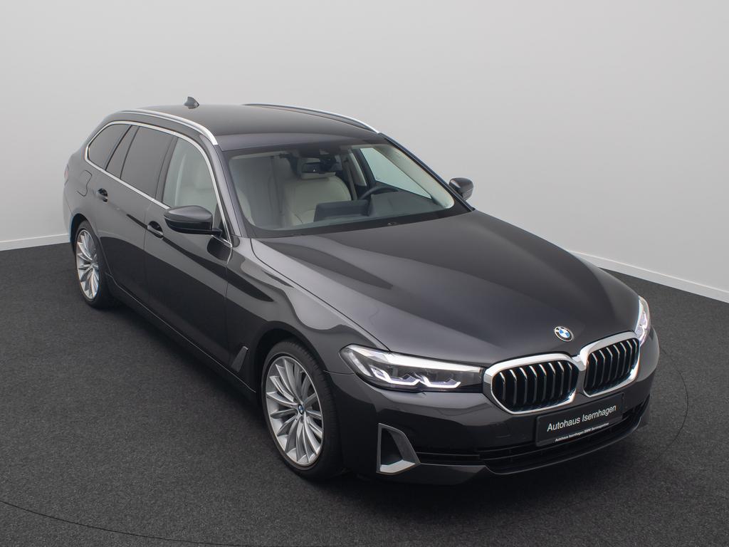 BMW 520 2023