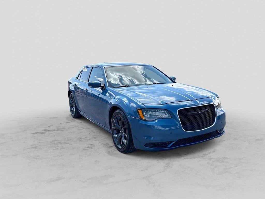Chrysler 300 2023