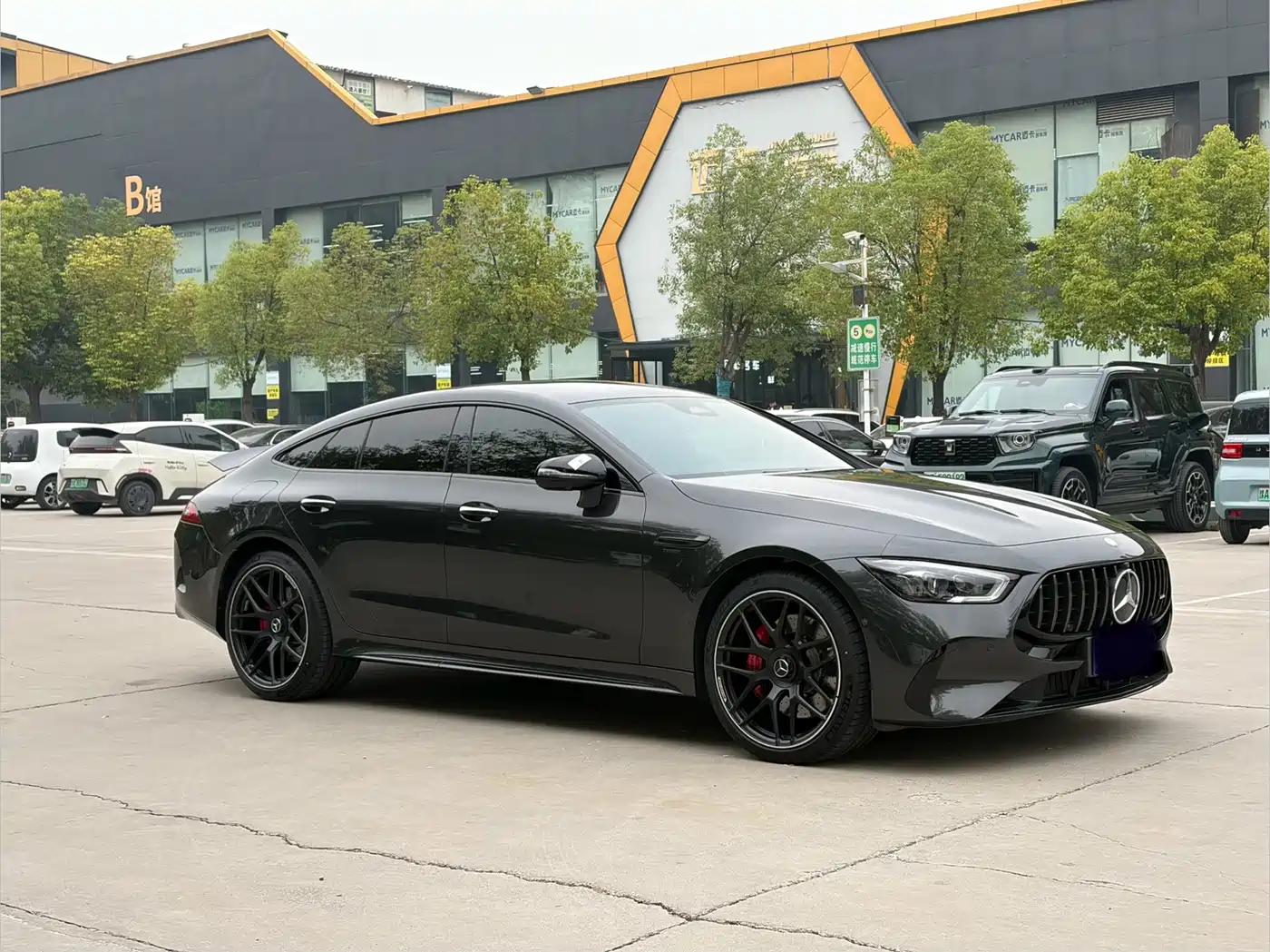 Mercedes-Benz AMG GT 2025