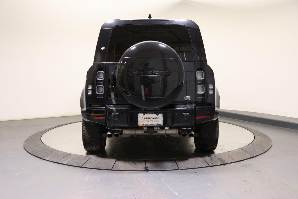 Land Rover Defender 2022