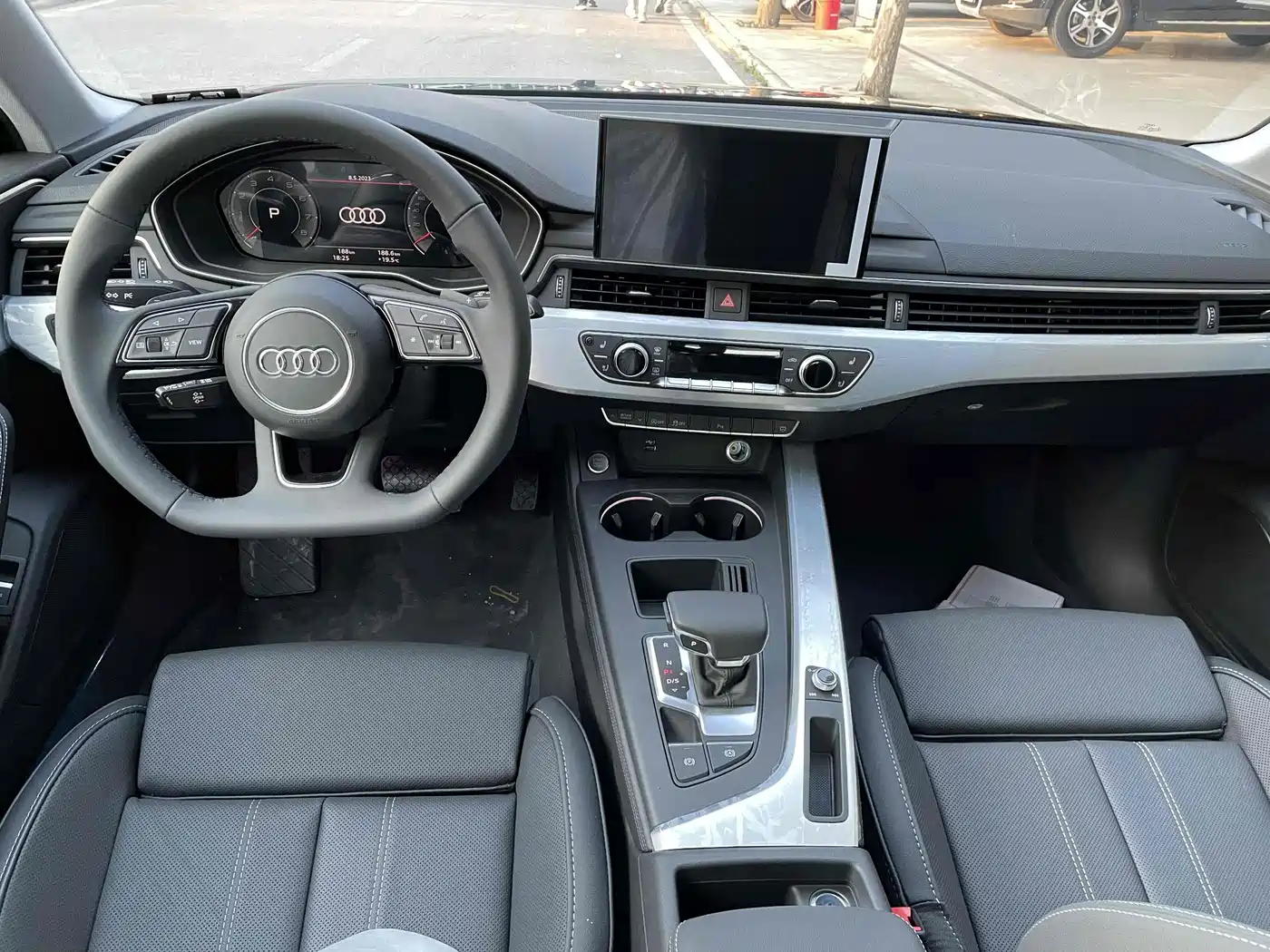 Audi A4 2023