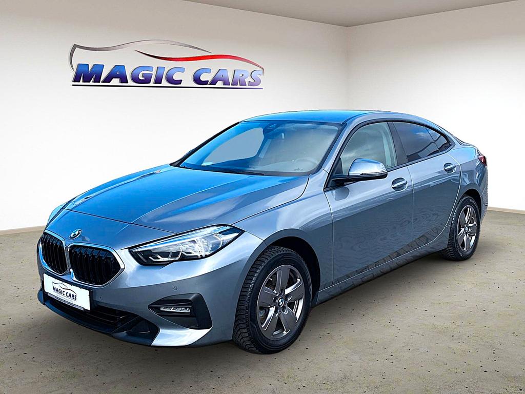 BMW 216 2022