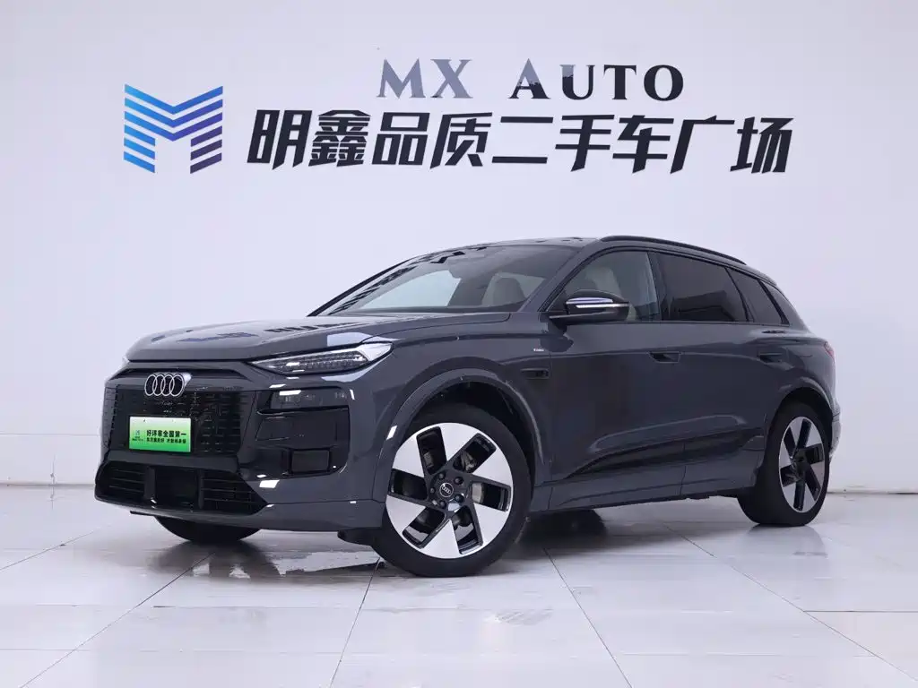 Audi e-tron 2025