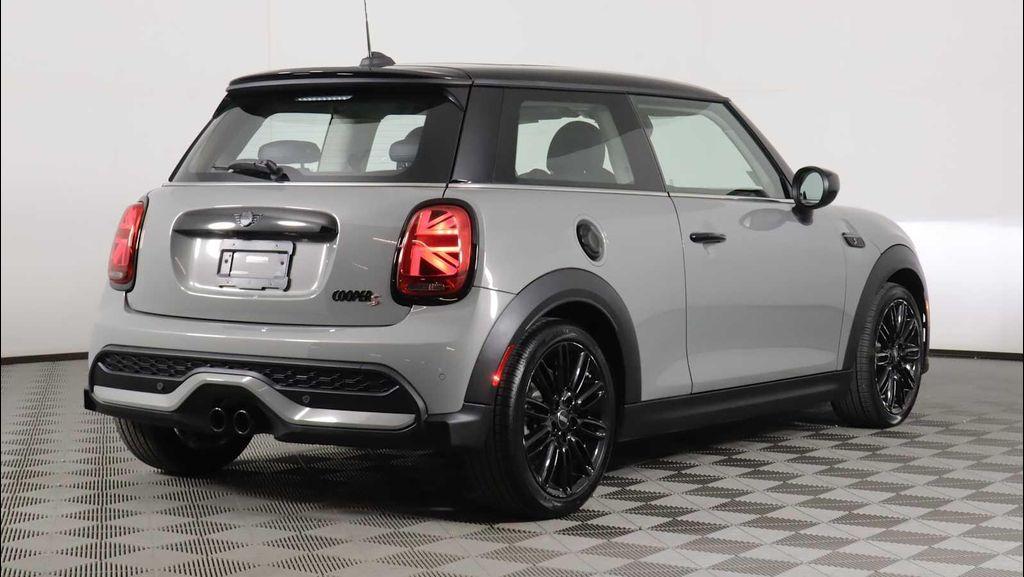 Mini Hardtop 2023