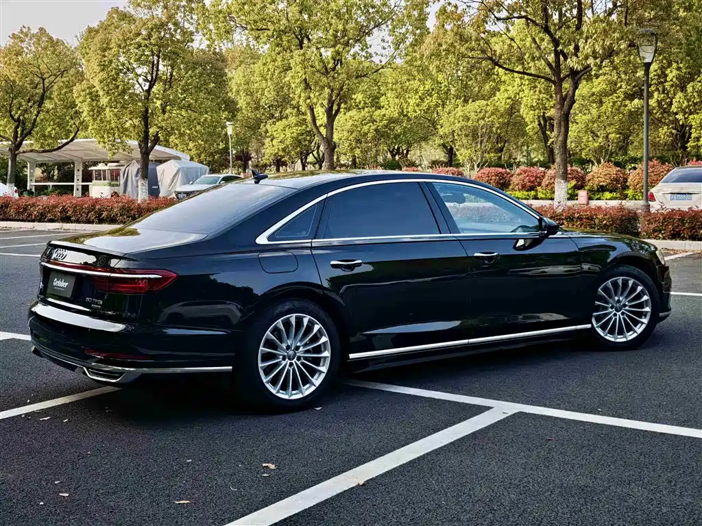 Audi A8 2021