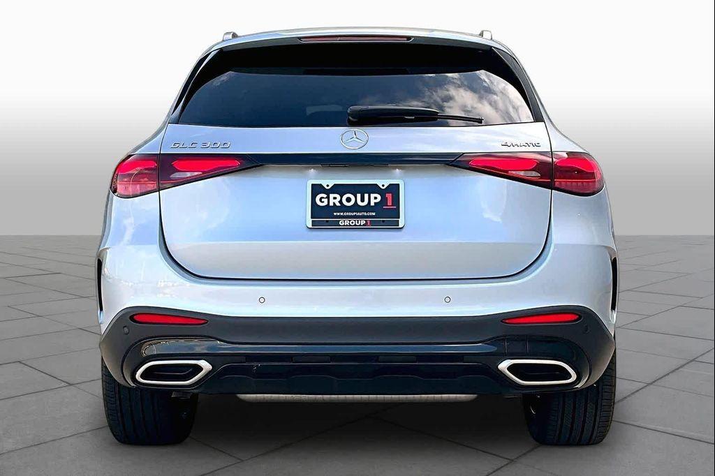 Mercedes-Benz GLC 300 2025