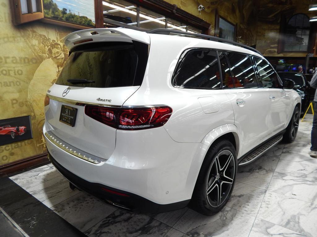 Mercedes-Benz GLS 580 2023