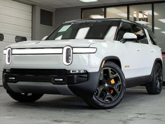 Rivian R1S 2023