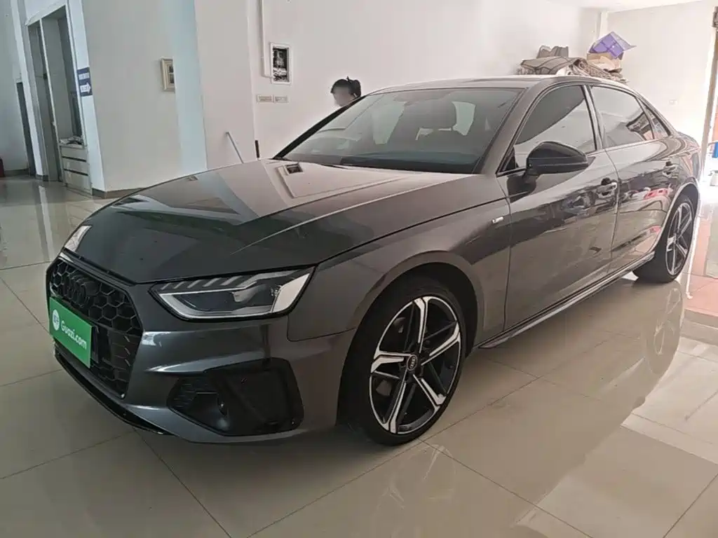 Audi A4 2024