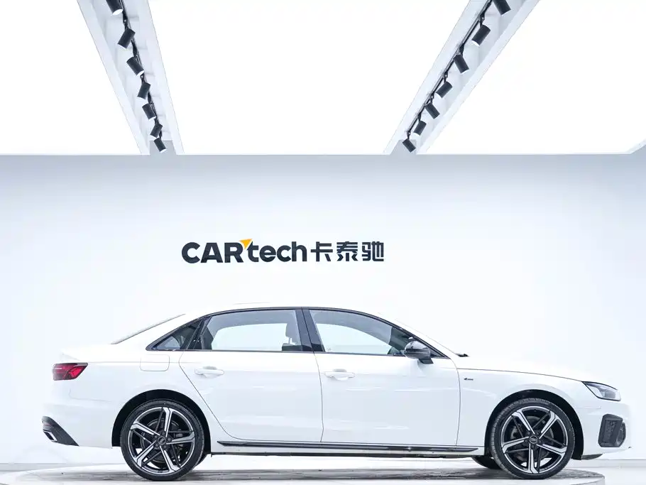 Audi A4 2024