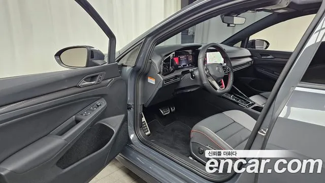 Volkswagen Golf 2024