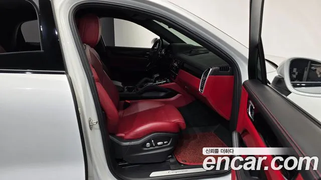 Porsche Cayenne 2021