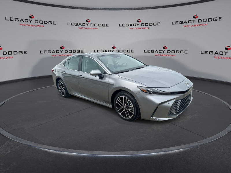 Toyota Camry 2025