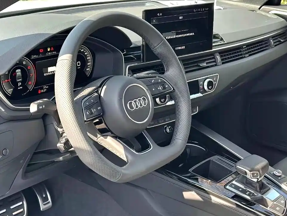 Audi A4 2024