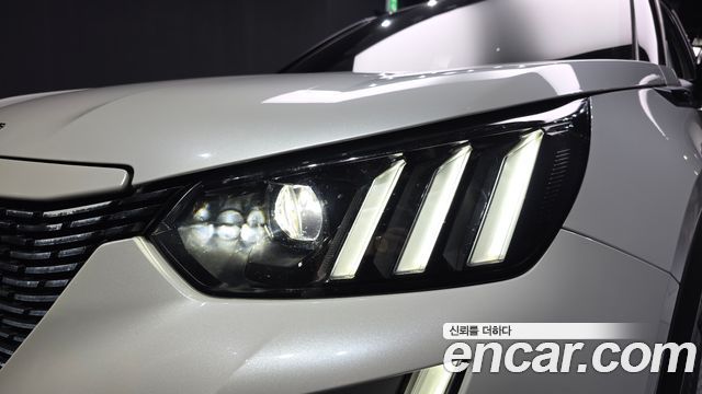 Peugeot 2008 2021