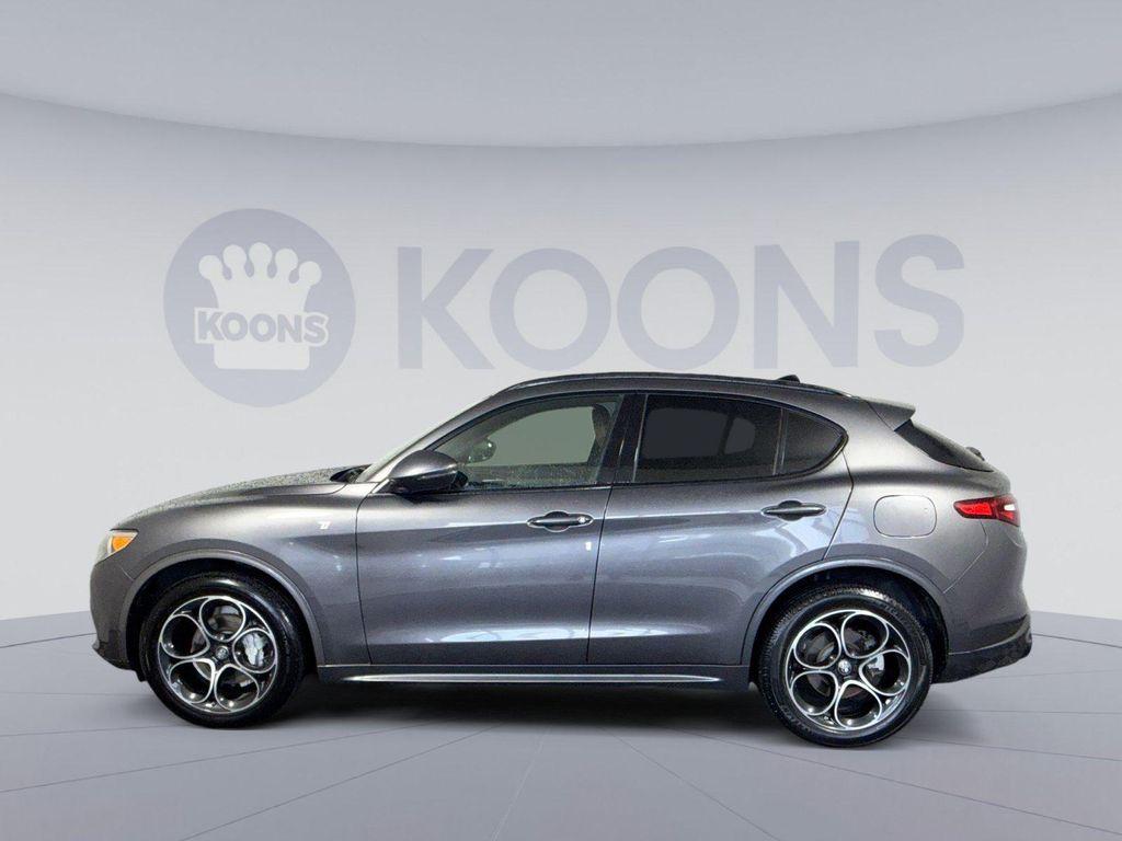Alfa Romeo Stelvio 2023