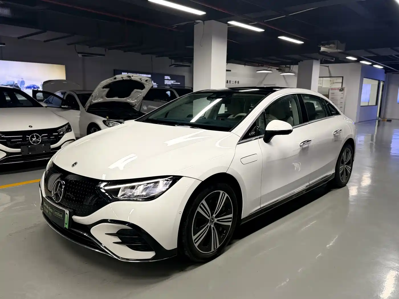 Mercedes-Benz EQE 2025