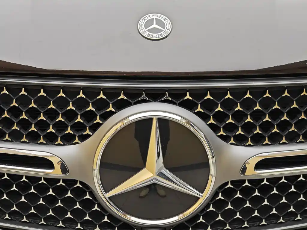 Mercedes-Benz GLC 2023