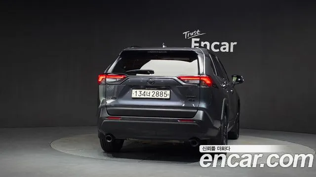 Toyota RAV4 2021