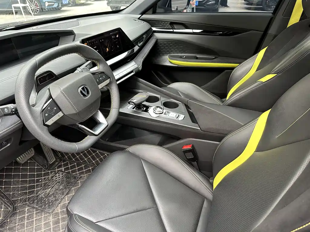Changan UNI-V 2022